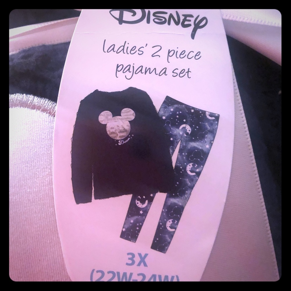 Ladies 2 piece Mickey Mouse Pajama Set
